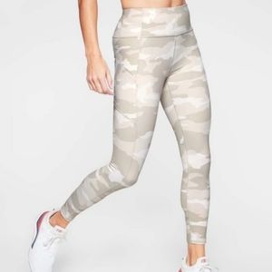 Athleta 7/8 Camo Contender Leggings